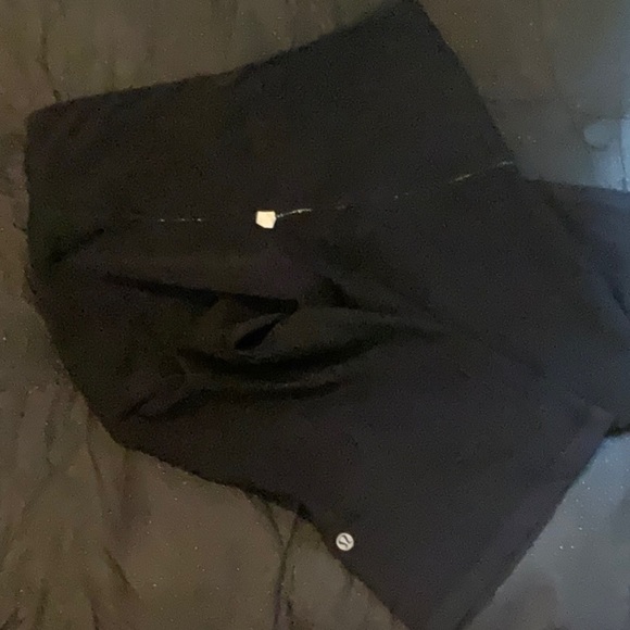 “LULULEMON”  Reversible Cropped Pants with Tri Colour Top Band/ Stripe. - Picture 8 of 13